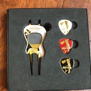 Hard Rock golf divot tool
